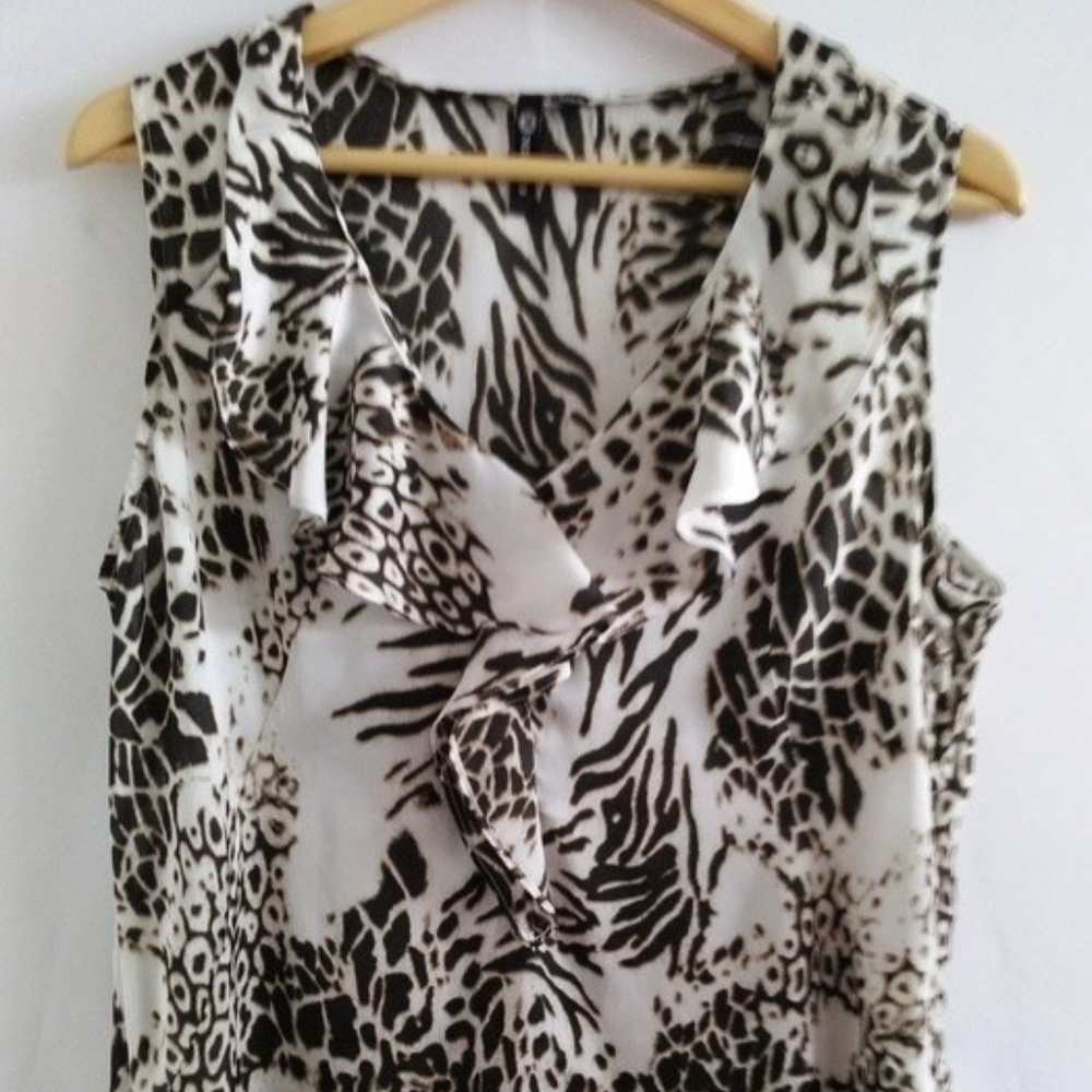 Milano Animal Print Ruffled V Neck Brown Blouse L